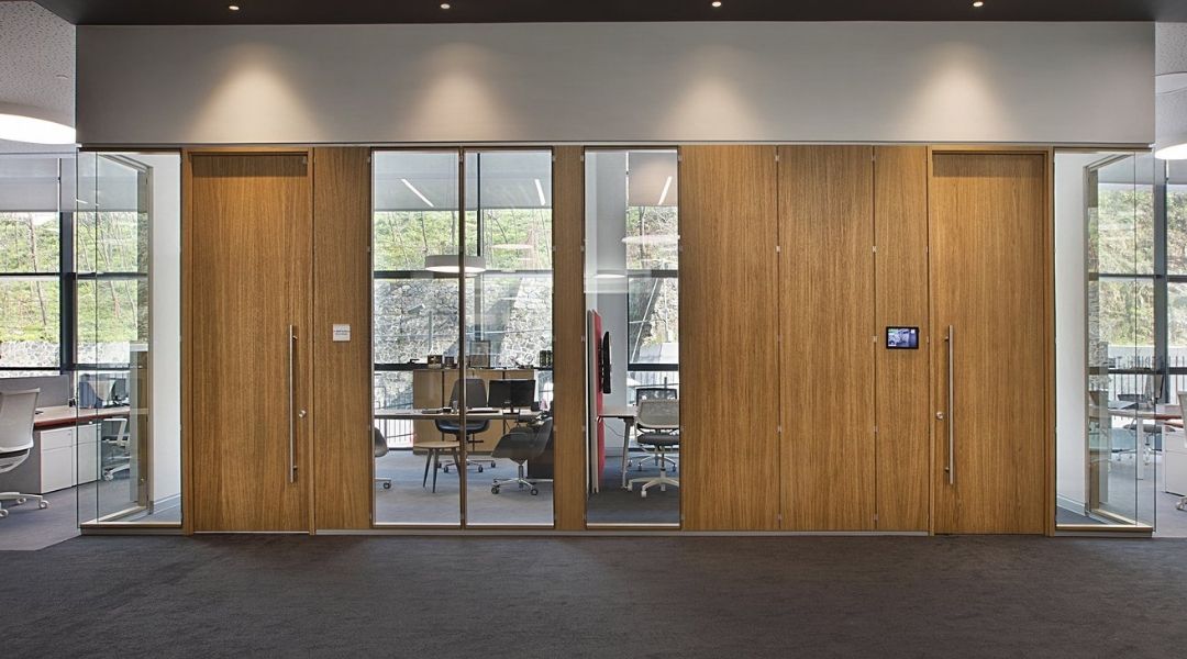 Kapı, Ahşap İşçiliği ve İç Mekan Uygulamaları